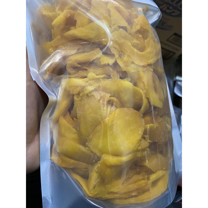 500gr xoài sấy dẻo ngọt dịu 98% không sơ và dẻo ngon - (Tuỳ lúc miếng to/nhỏ khác nhau)