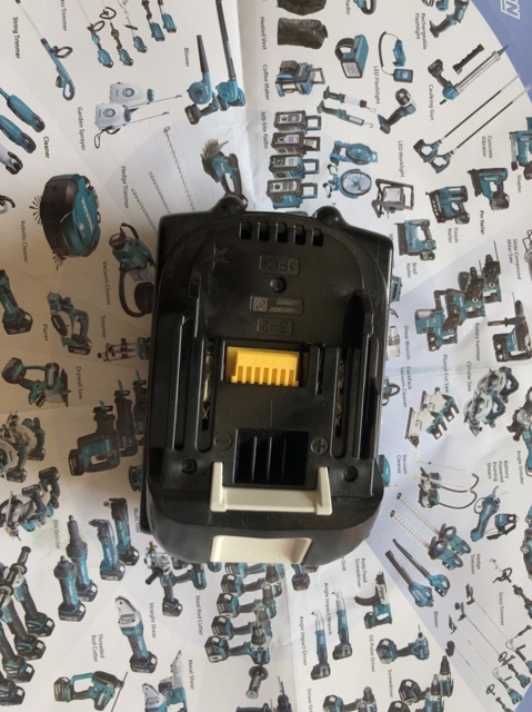 Pin makita 5ah nhập mỹ về new 100%