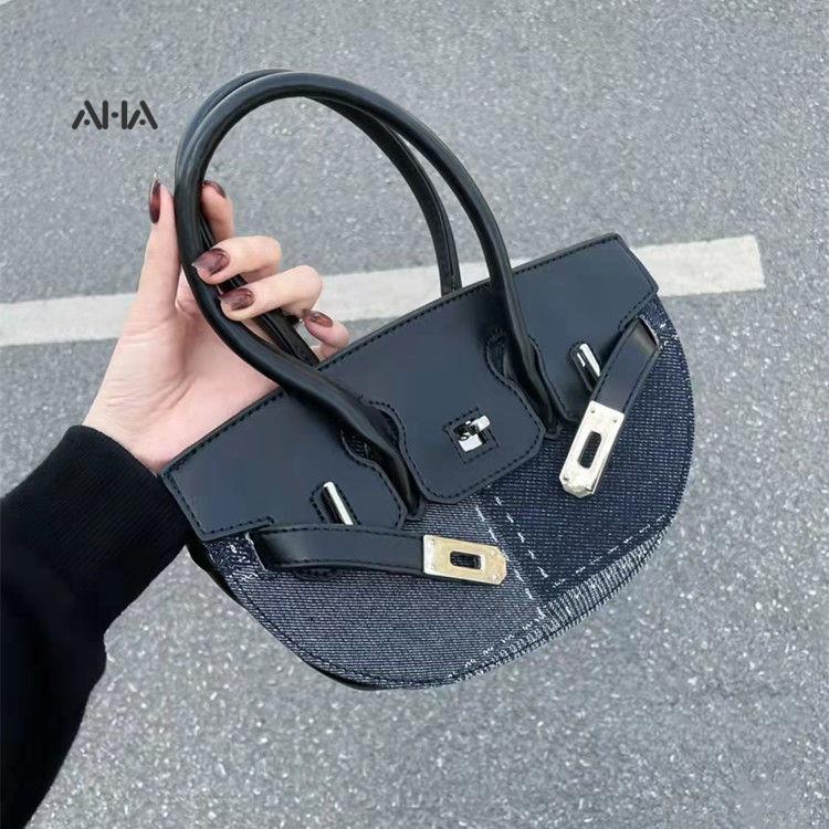 Túi xách denim AHA official nửa hình bán nguyệt có khóa thời trang cá tính dễ phối đồ cho nữ