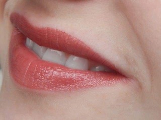 [Quan9] Son dưỡng Kiko - CAM ĐẤT