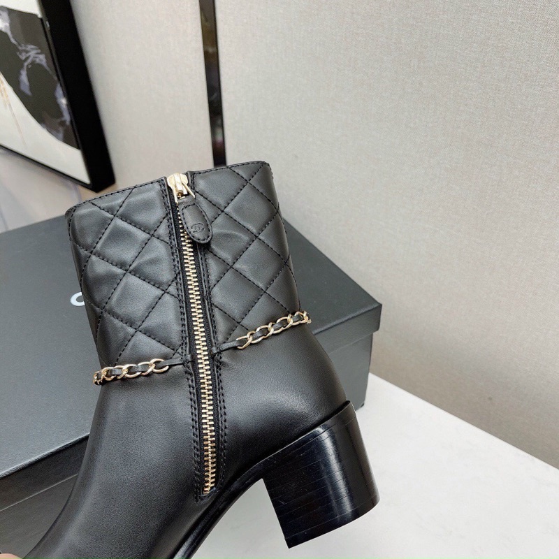 Bốt da xích viên dáng lửng