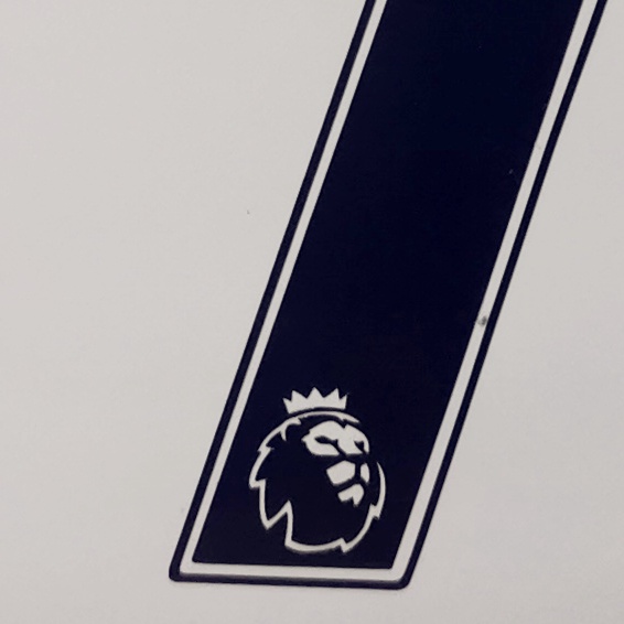 Miếng Dán Phản Quang Laser Hình Manchester United Cristiano Ronaldo CR7 Trang Trí Nắp Bình Xăng Xe Hơi Laptop