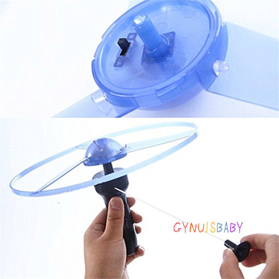 Bộ Đồ Chơi Đĩa Bay UFO Dành Cho Bé Có Đèn LED Thú Vị Thu Hút