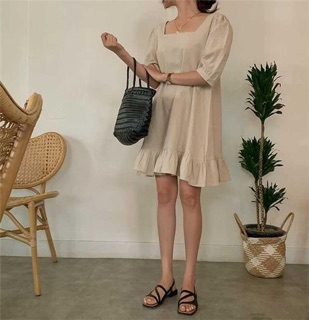 Đầm suông hở lưng