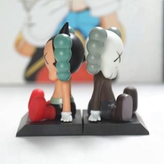 Mô hình kaws ngồi