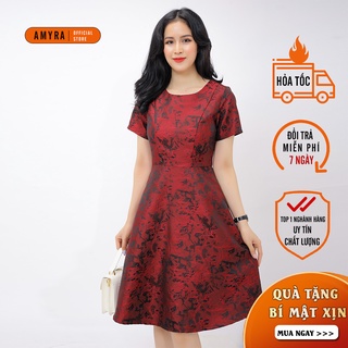 Đầm dự tiệc vải gấm nổi 3D tay ngắn dáng xòe Trung niên đứng fom màu đỏ đi tiệc,đi cưới,cao cấp sang trọng AMYRA DA086