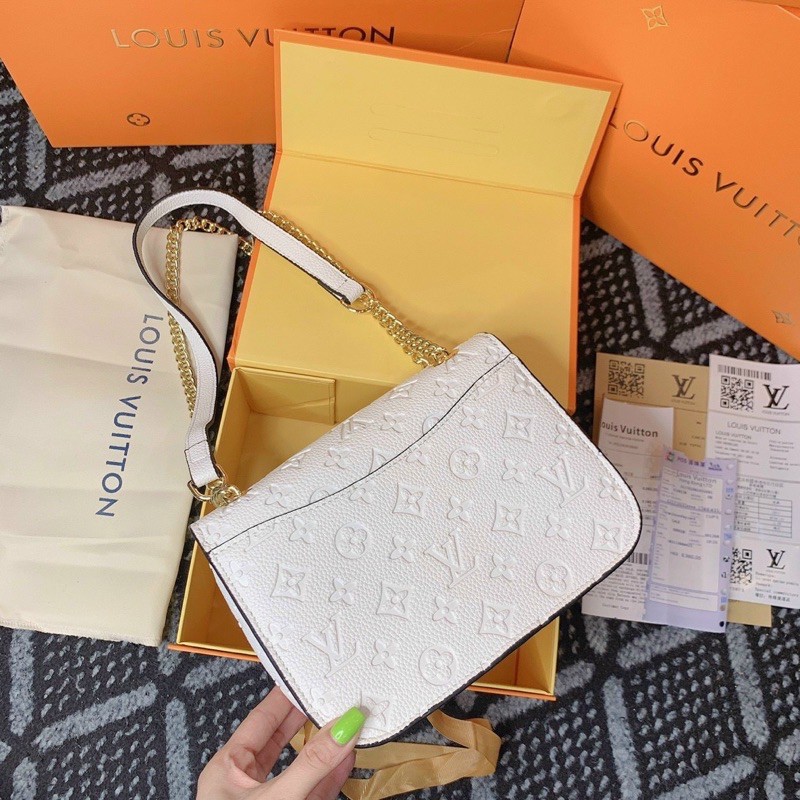 Túi LV mở nắp hộp nam châm vip nguyên seal hai màu size 22