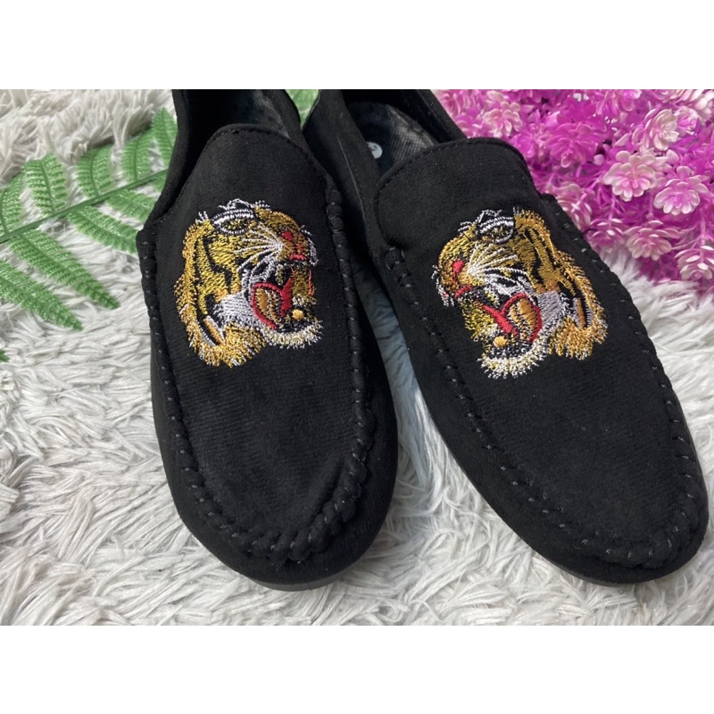 Giày bệt lười đàn ông thêu hình hổ size 39 // T90