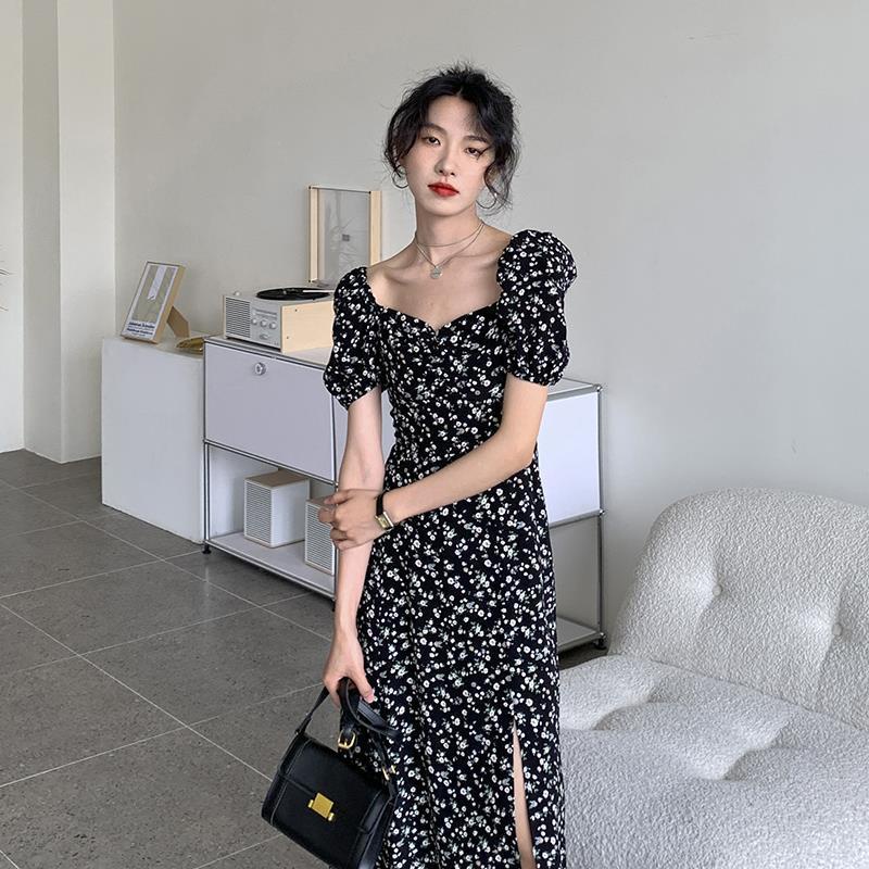 Đầm Dài Tay Phồng Cổ Vuông Màu Đen In Họa Tiết Hoa Nhí Phong Cách Pháp Ngọt Ngào Thời Trang Cho Nữ