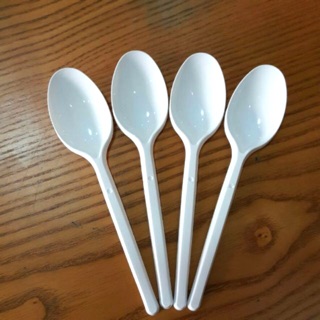 Thìa nhựa trắng 100c