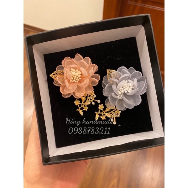 tag Hoa cài áo handmade em này mà cài véc thì gọi là đỉnh của chóp