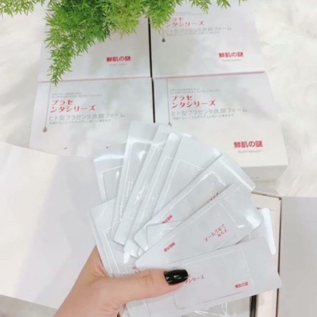 Gói Ủ Trắng Face Nhau Thai Cừu Nội Địa Nhật
