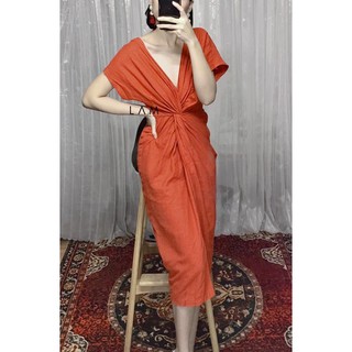 Đầm xoắn eo cách điệu độc lạ, form ôm vải Linen (nhiều màu )