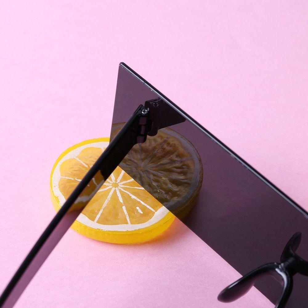 Kính Mát Gọng Oval Màu Đen Phong Cách Retro Thời Trang