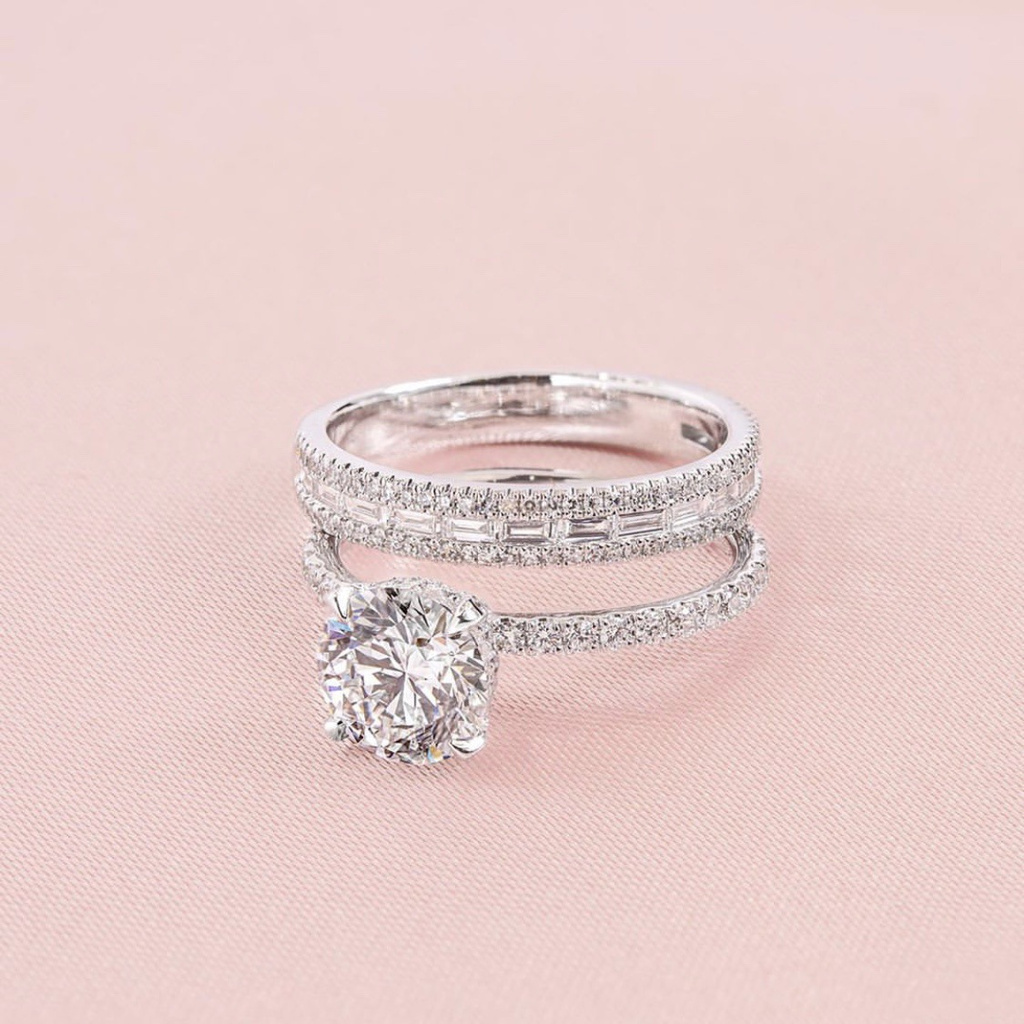 Bộ 2 Nhẫn Đính Hôn Kim Cương Pha Lê Thiết Kế Sang Trọng Cho Nữ