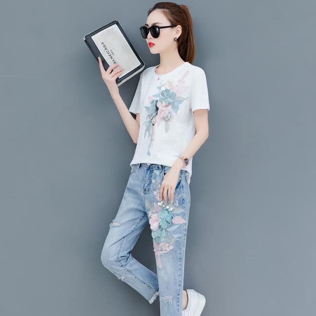 Set Áo Thun Ngắn Tay + Quần Jeans Rách Thời Trang 2022 Cho Nữ