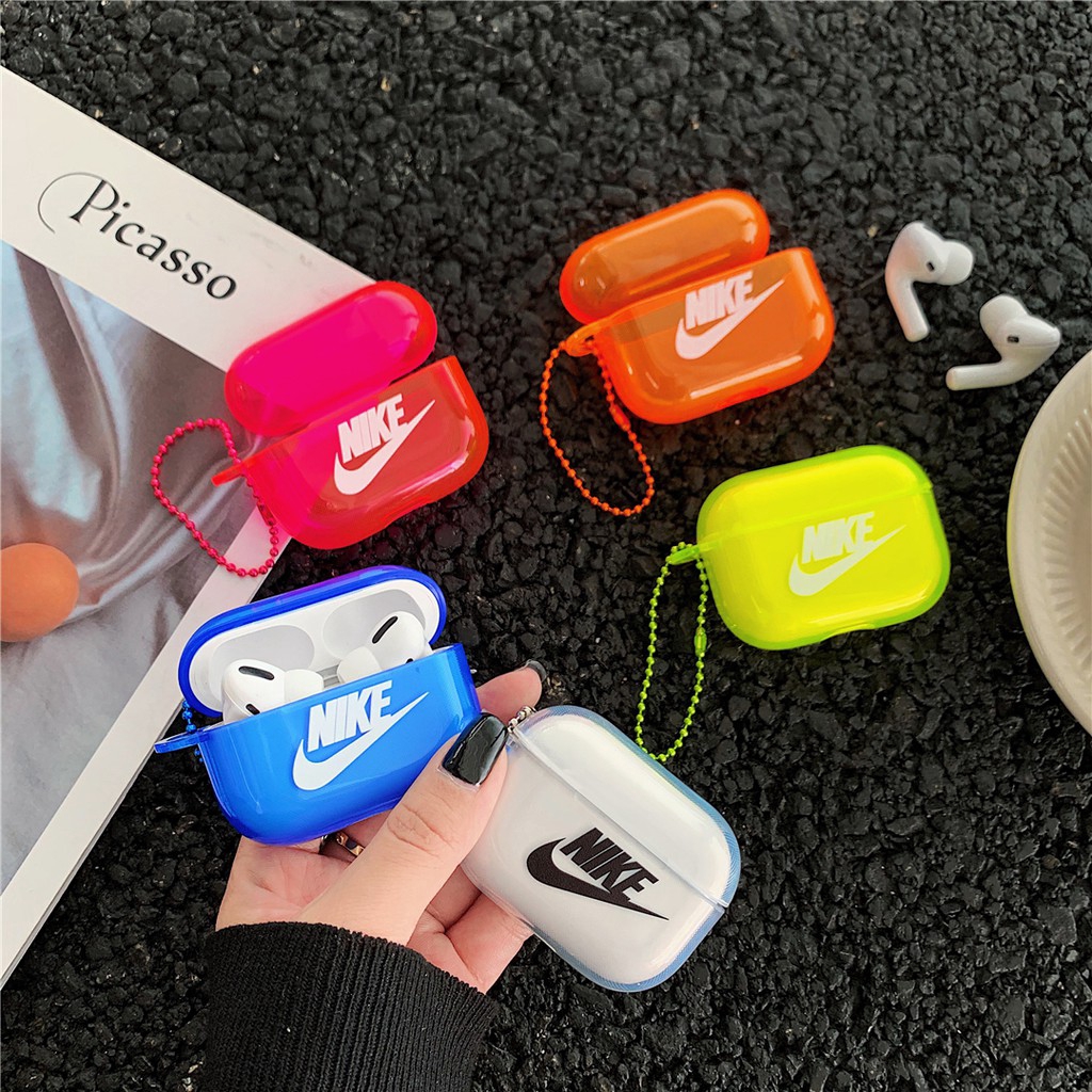 Vỏ silicon bảo vệ hộp sạc tai nghe Airpods in logo Nike độc đáo tiện dụng