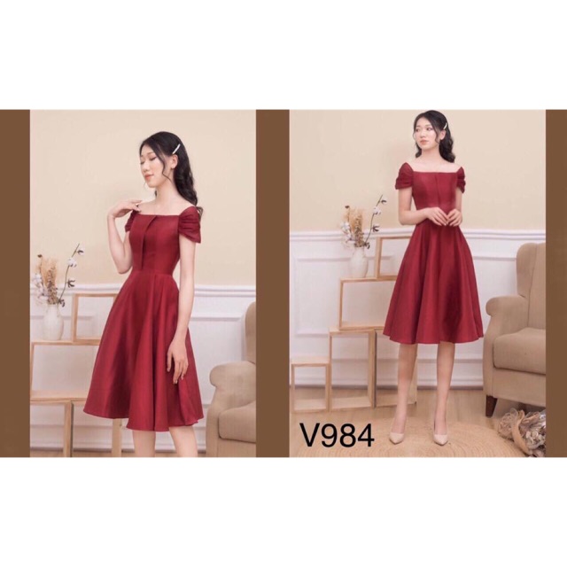 Váy đỏ cổ vuông cao cấp