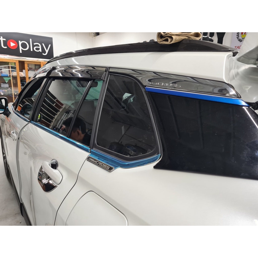 Viền Cong + Nẹp Chân Kính Inox Xe Toyota Corolla Cross 2020 2021