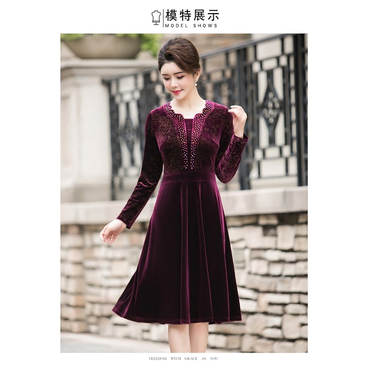 Đầm Nhung Dài Qua Gối Thời Trang Xuân Thu Phong Cách Mới Cho Mẹ Và Bé