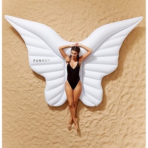 Phao bơi khổng lồ hình cánh thiên thần