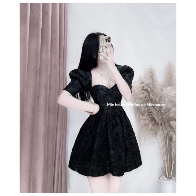 Váy cúp ngực ngắn tay gấm xốp dáng xòe