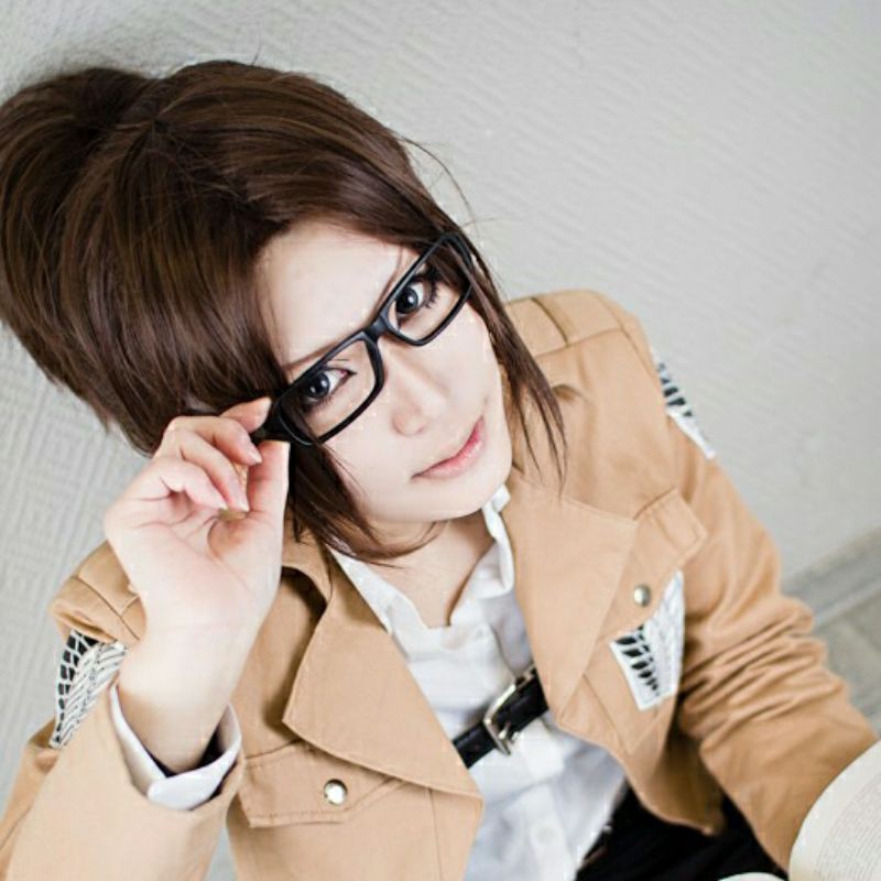 [Sẵn] Wig/tóc giả Ogino Chihiro hoặc Hange Zoe - Attack on Titan/vùng đất linh hồn một búi màu nâu [Miu Cosplay]