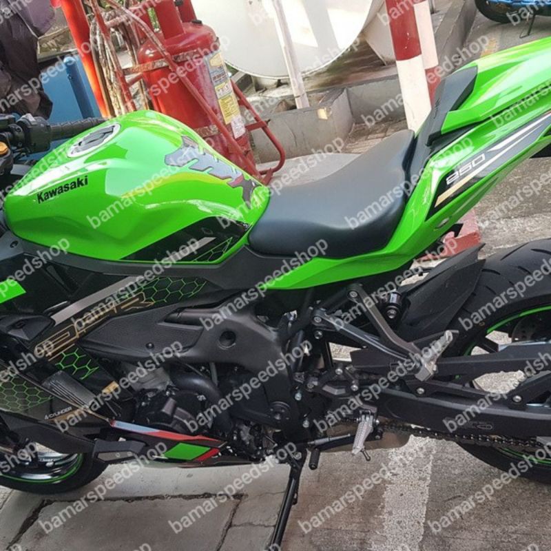 Giá Đỡ 4 Bước Chân Chuyên Dụng Cho Xe Mô Tô Kawasaki Ninja Zx25R