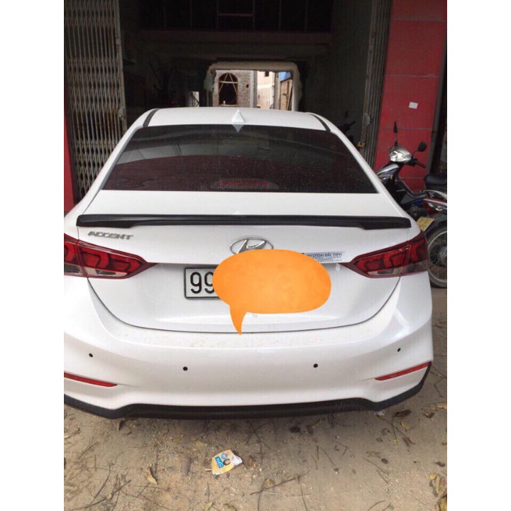 Đuôi Gió Thể Thao Có Đèn  Lắp Cho Xe Hyundai Accent HÀNG CAO CẤP