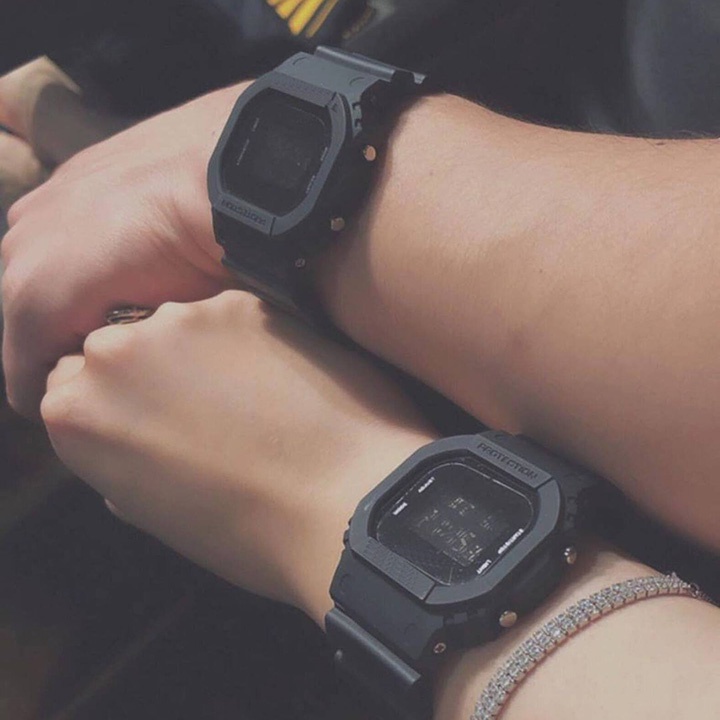 Đồng hồ nam thể thao Full đen OneTime lịch sự hợp thời trang, dễ phối đồ, casio DW5600 cực đẹp | BigBuy360 - bigbuy360.vn