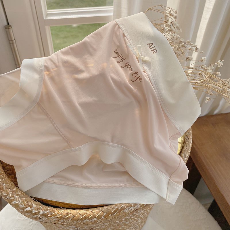 Quần lót nữ su lụa mỏng nhẹ, đính nơ xinh xắn, cạp vừa co dãn thoải mái HLBOUTIQUE L130