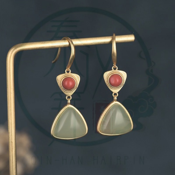 Khuyên tai nữ hình dạng phong cách thời trang