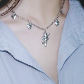 Vòng Cổ Gắn Mặt Trái Tim Và Thiên Thần Độc Đáo Phong Cách Retro
