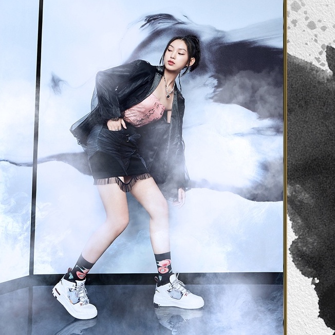 Giày Thể Thao Mềm Chống Trượt Thoáng Khí Thời Trang Cho Nữ