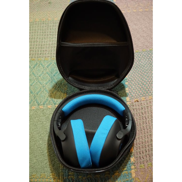 Hộp Đựng Tai Nghe