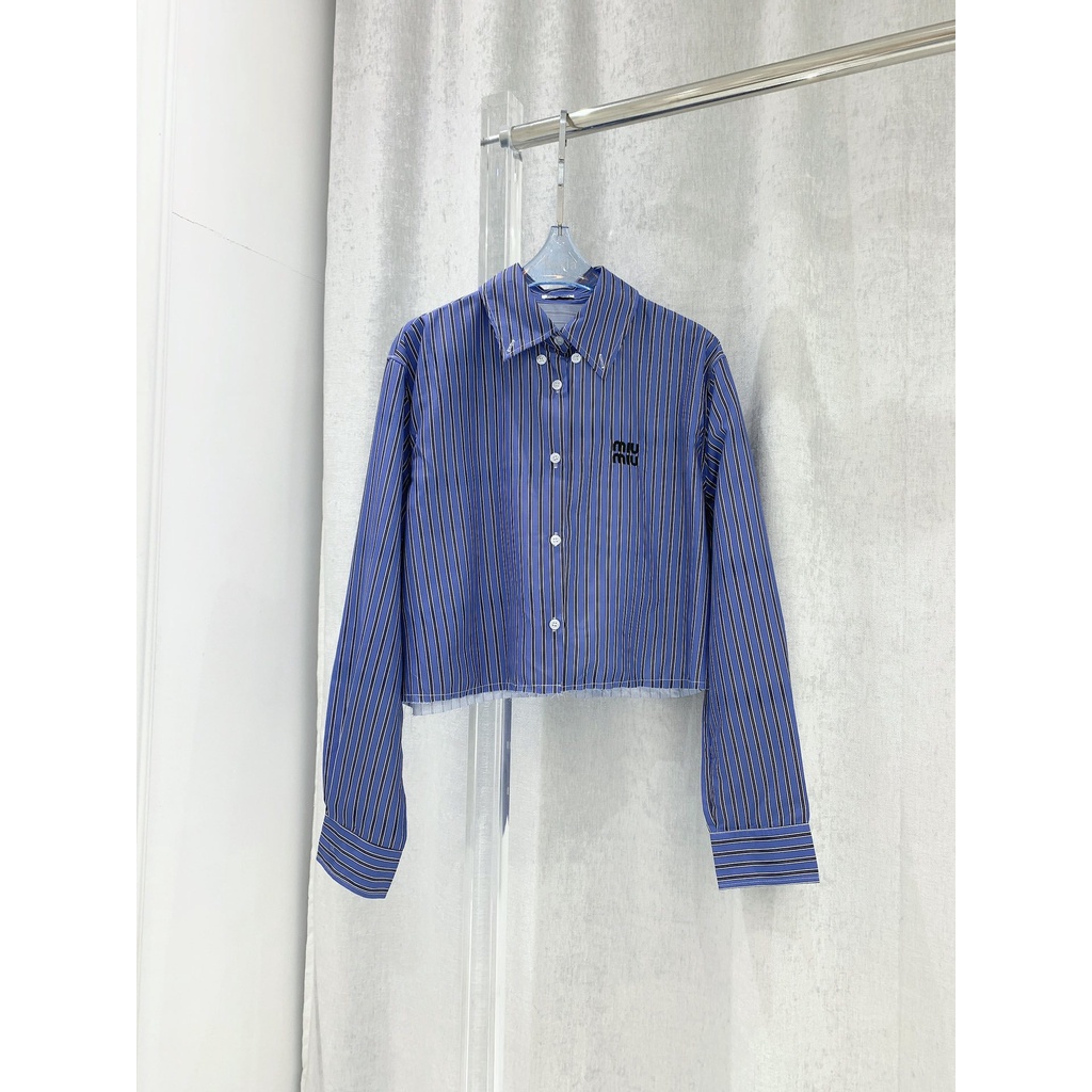 MiuMiu m22 early autumn new retro letter stripe hem burrs decoration simple all-match short shirt 2022