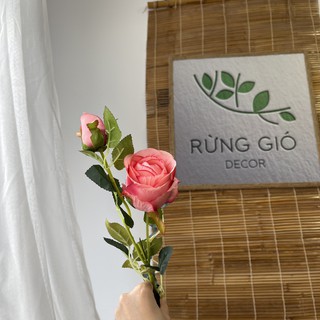 1 cành hoa hồng gồm 1 bông 1 nụ cao 66cm, nhiều màu