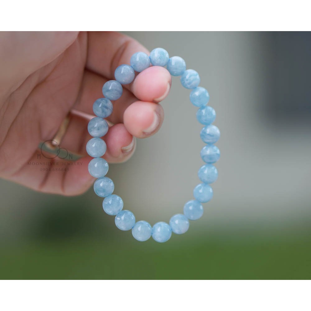 Vòng tay phong thủy đá xanh sóng nước mang lại vẻ đẹp tự nhiên, bình an và may mắn phù hợp cho cả Nam và Nữ