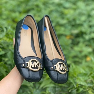 Mk đen da mềm tag vàng