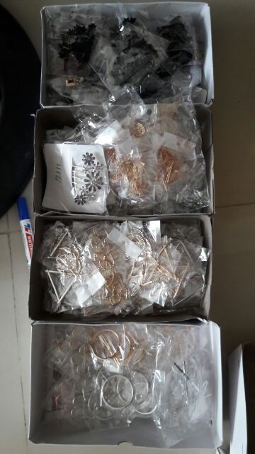 cài tóc cô dâu có ảnh thật