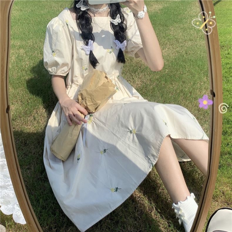 Đầm chữ A tay phồng ngắn họa tiết hoa nhỏ thời trang mùa hè mát mẻ và dễ thương phong cách Nhật Bản