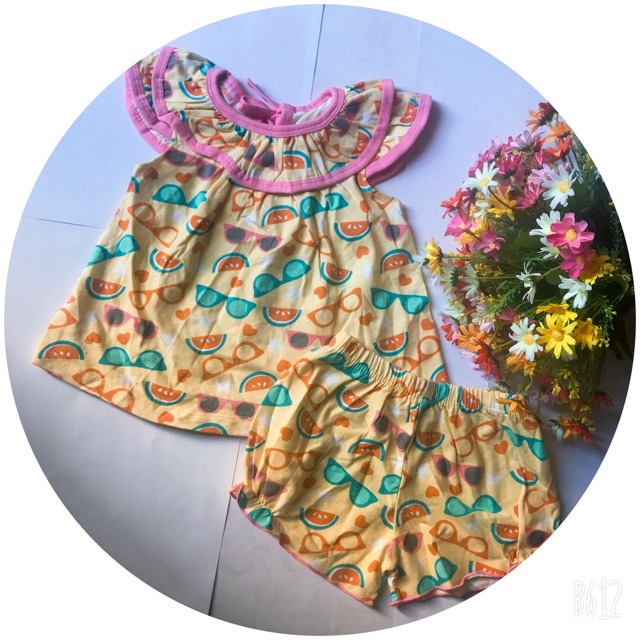Bộ bèo bé gái