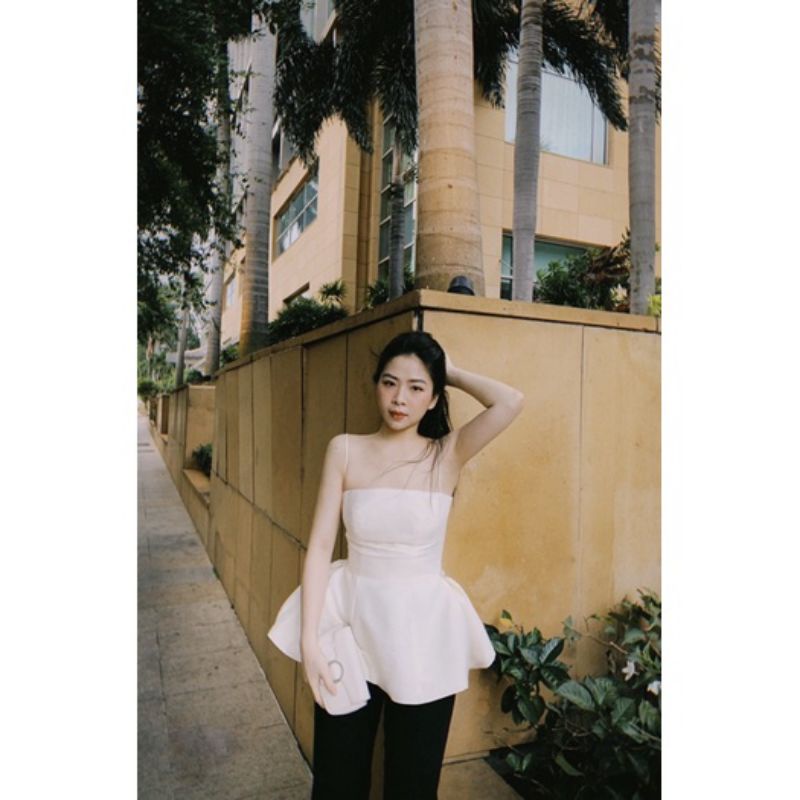 Áo Peplum Hai Dây Đơn Giản