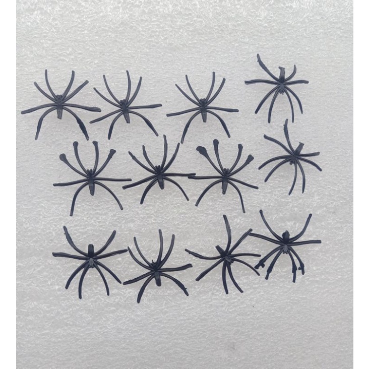 Sét 10 Con nhện giả bằng nhựa/ phụ kiện trang trí halloween