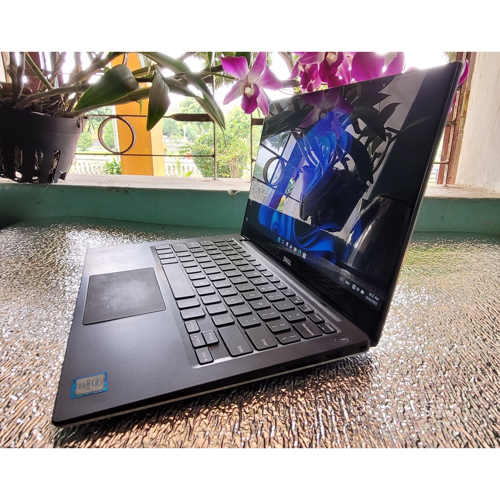 Laptop Dell XPS 9350 l Core i5-6200U/ i7 l RAM 8G/16l SSD 256/512 l Màn hình 13'3 - 4K  HÀNG ĐẸP 99%