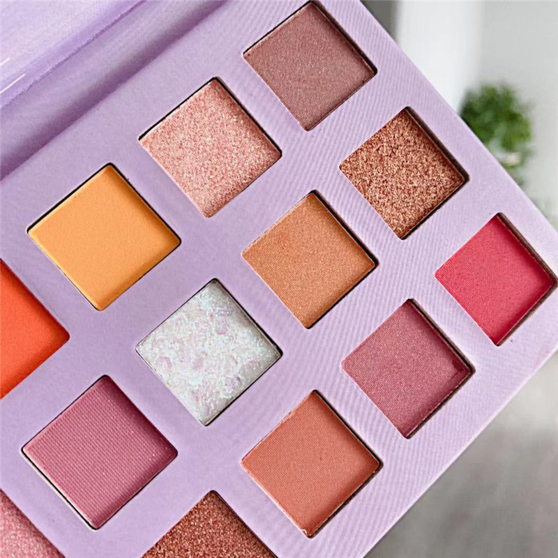 [Hàng mới về] Bảng phấn mắt Vongee 18 màu lì và nhũ lấp lánh đa năng hợp thời trang | BigBuy360 - bigbuy360.vn