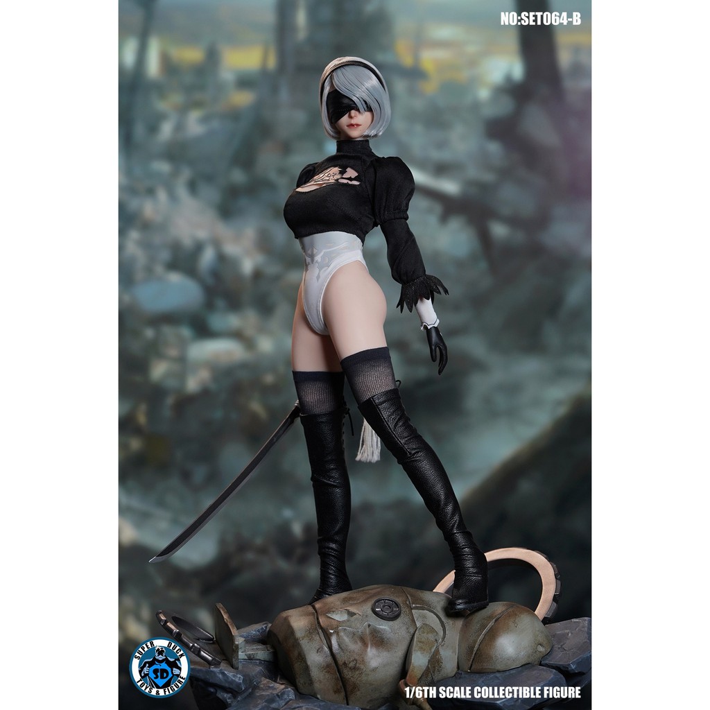 Mô hình figure 1:6 Super Duck 2B trong game NieR: Automata dùng Body S42A