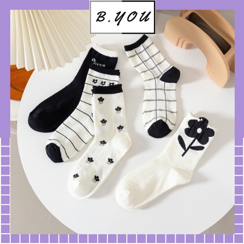 Combo 5 đôi tất cổ cao màu đen trắng phong cách Hàn quốc chất liệu co dãn thấm hút mồ hôi
