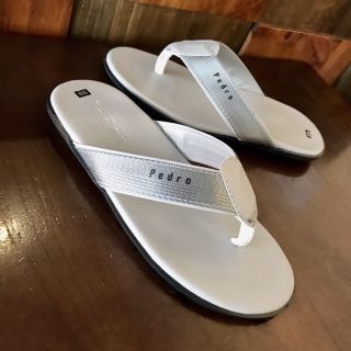 Dép kẹp quai dù Pedro.