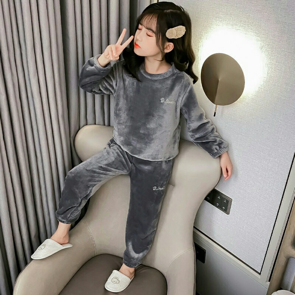 Bộ quần áo Lông Cừu siêu mềm mịn cho mẹ và bé cổ tròn